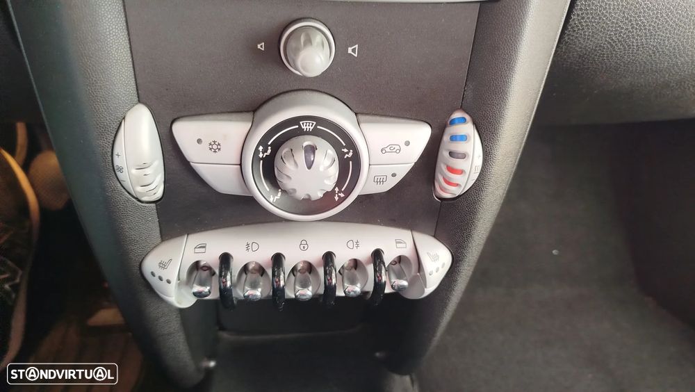 MINI 3 Portas One - 15