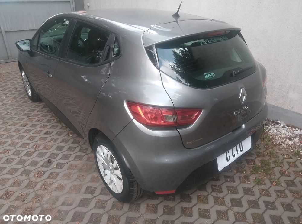 Renault Clio 1.2 16V Life - 6