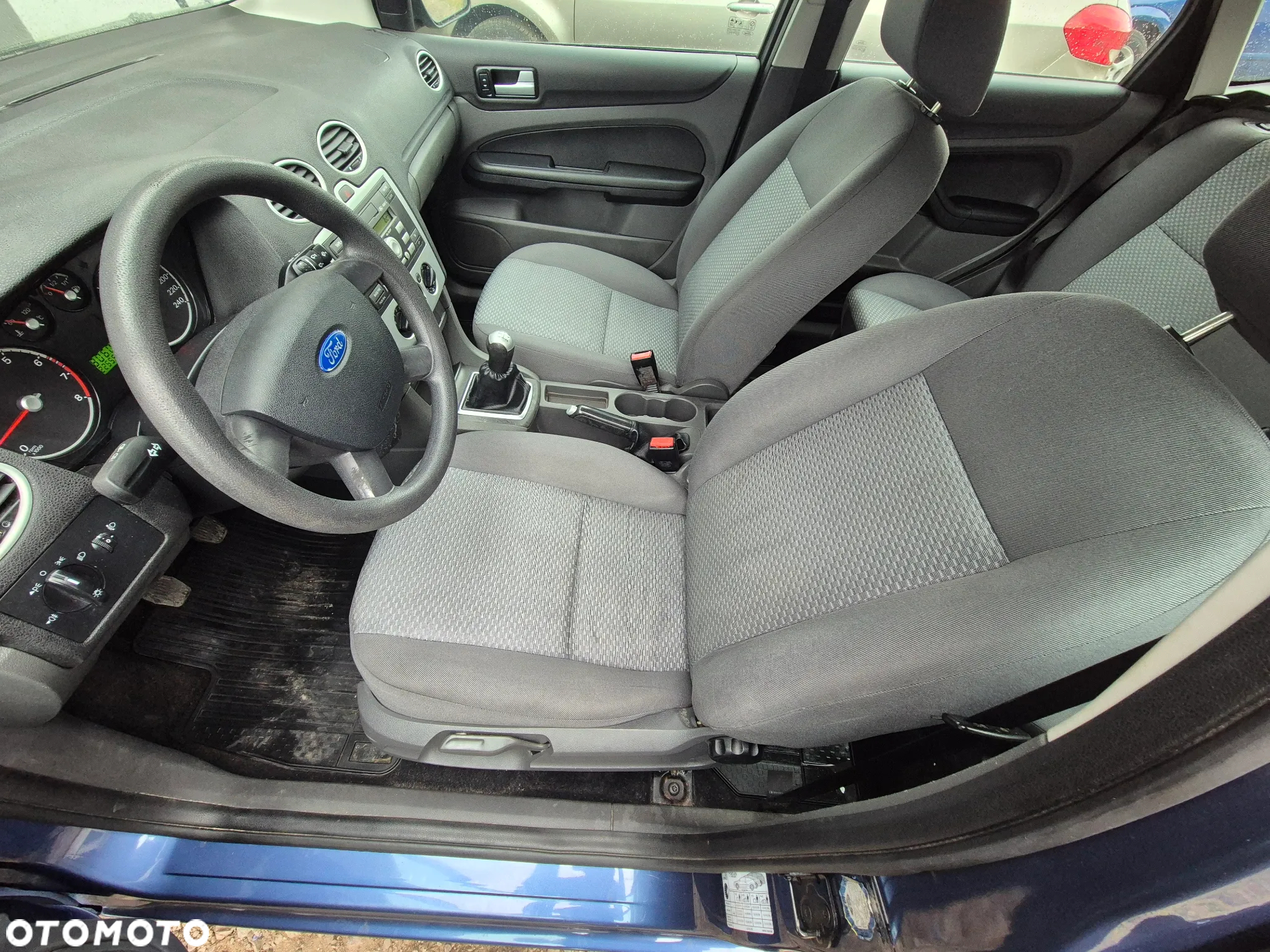 Ford Focus 1.4 16V Connection - 24