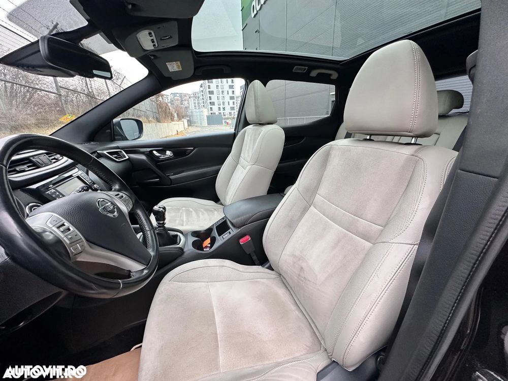 Nissan Qashqai 1.6 DCI 4 x 4 DPF tekna - 28