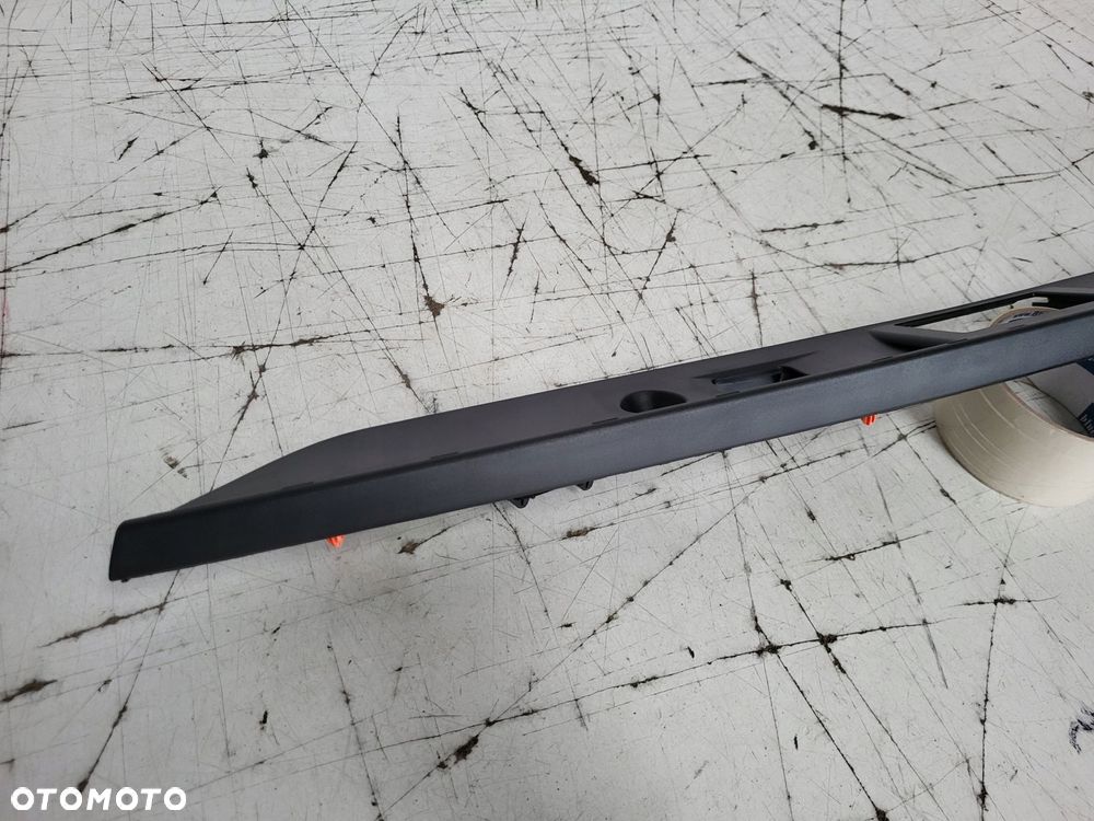 listwa blenda klapy tył bagażnika mercedes c 204 - 5