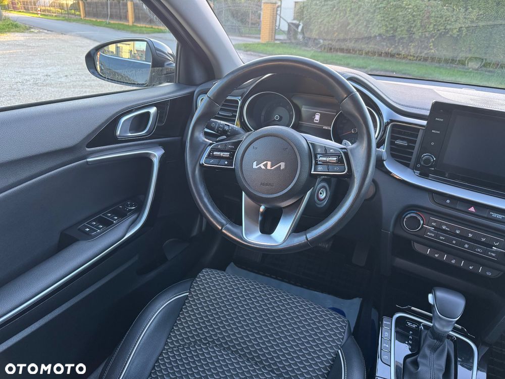 Kia Ceed - 30