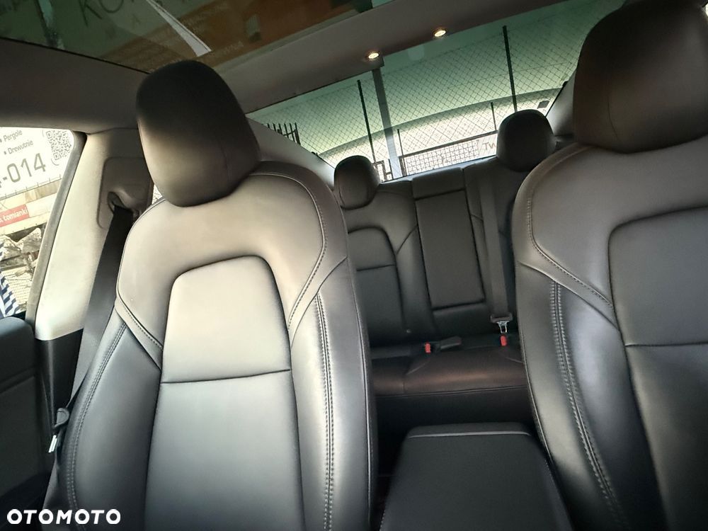 Tesla Model 3 Long Range AWD - 14