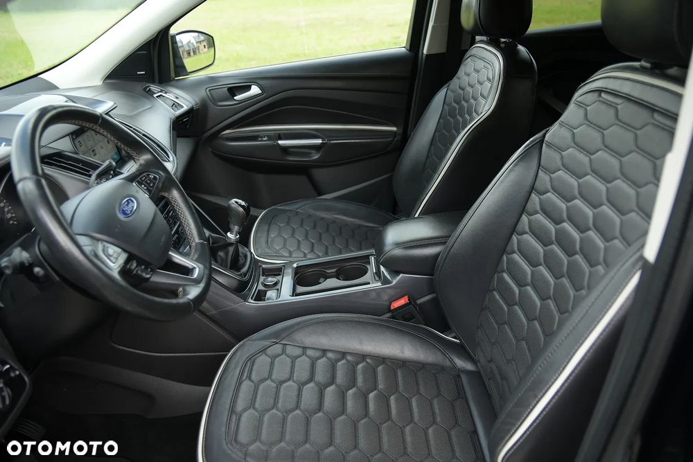 Ford Kuga 2.0 TDCi 2x4 Vignale - 18