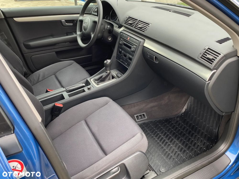 Audi A4 Limousine 2 - 16