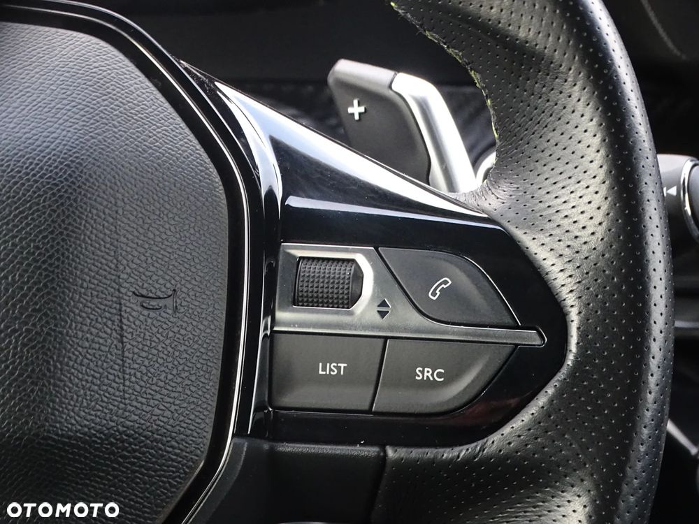 Peugeot 208 PureTech 100 EAT8 GT - 15