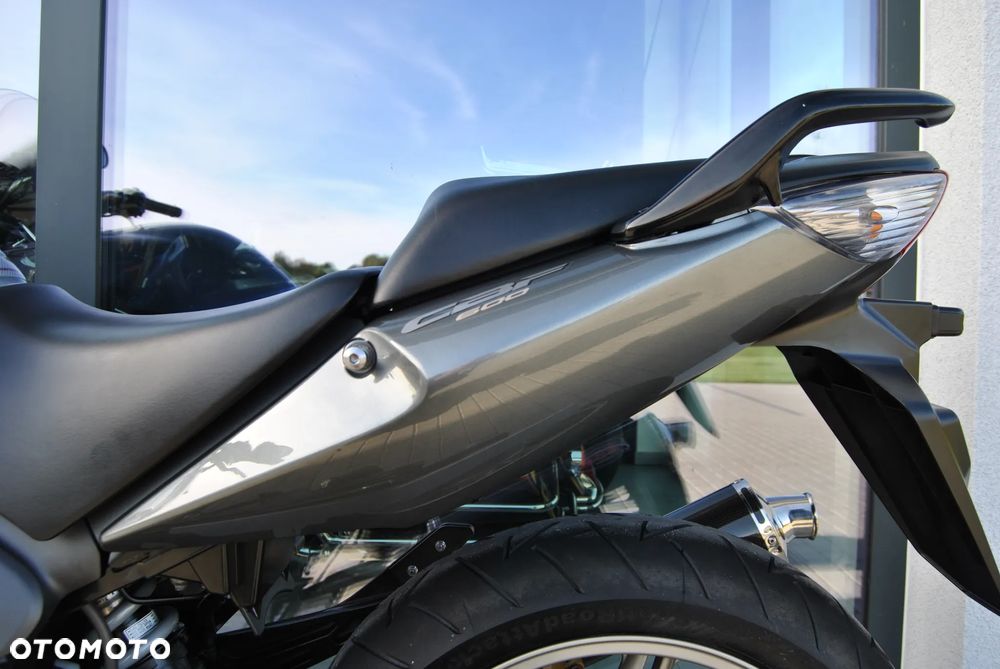 Honda CBF - 14