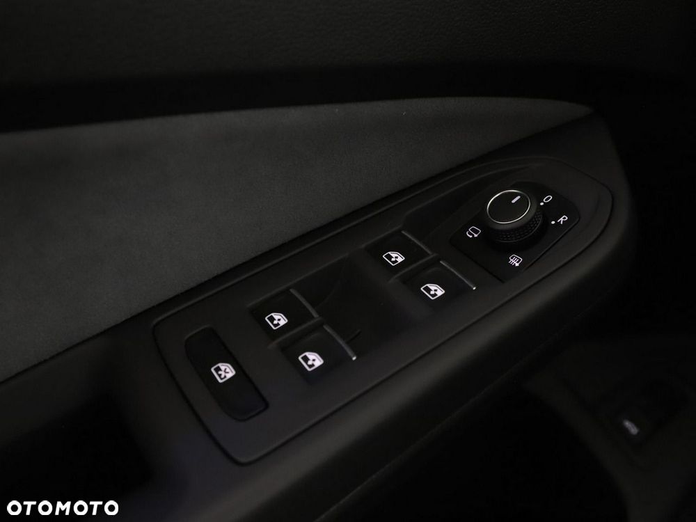 Volkswagen Golf 2.0 TSI 4Motion R DSG - 37