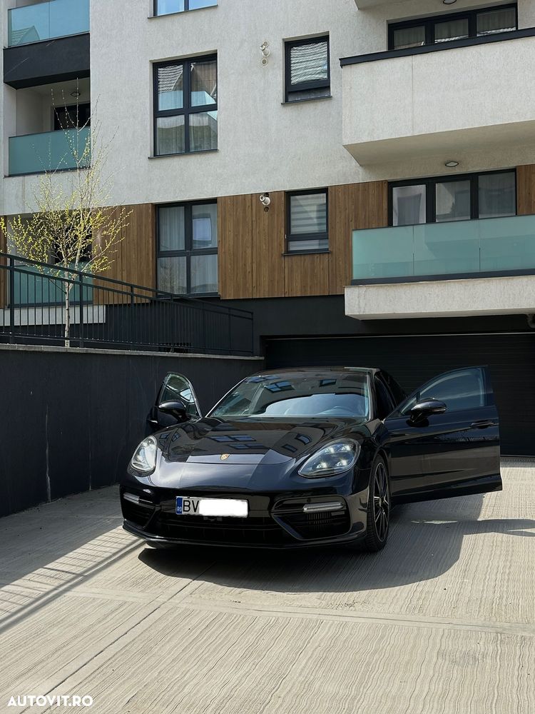 Porsche Panamera Turbo - 10