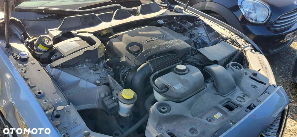 Jaguar XJ 3.0 V6 S Luxury - 8