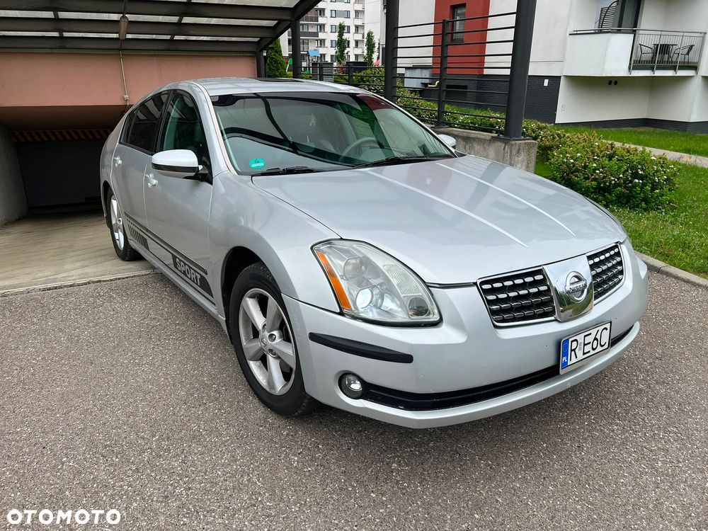 Nissan Maxima 3.5 SE - 15
