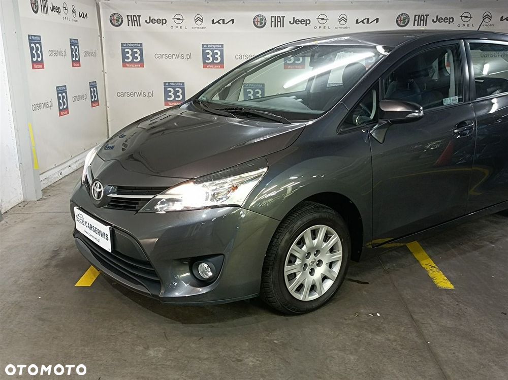 Toyota Verso - 2