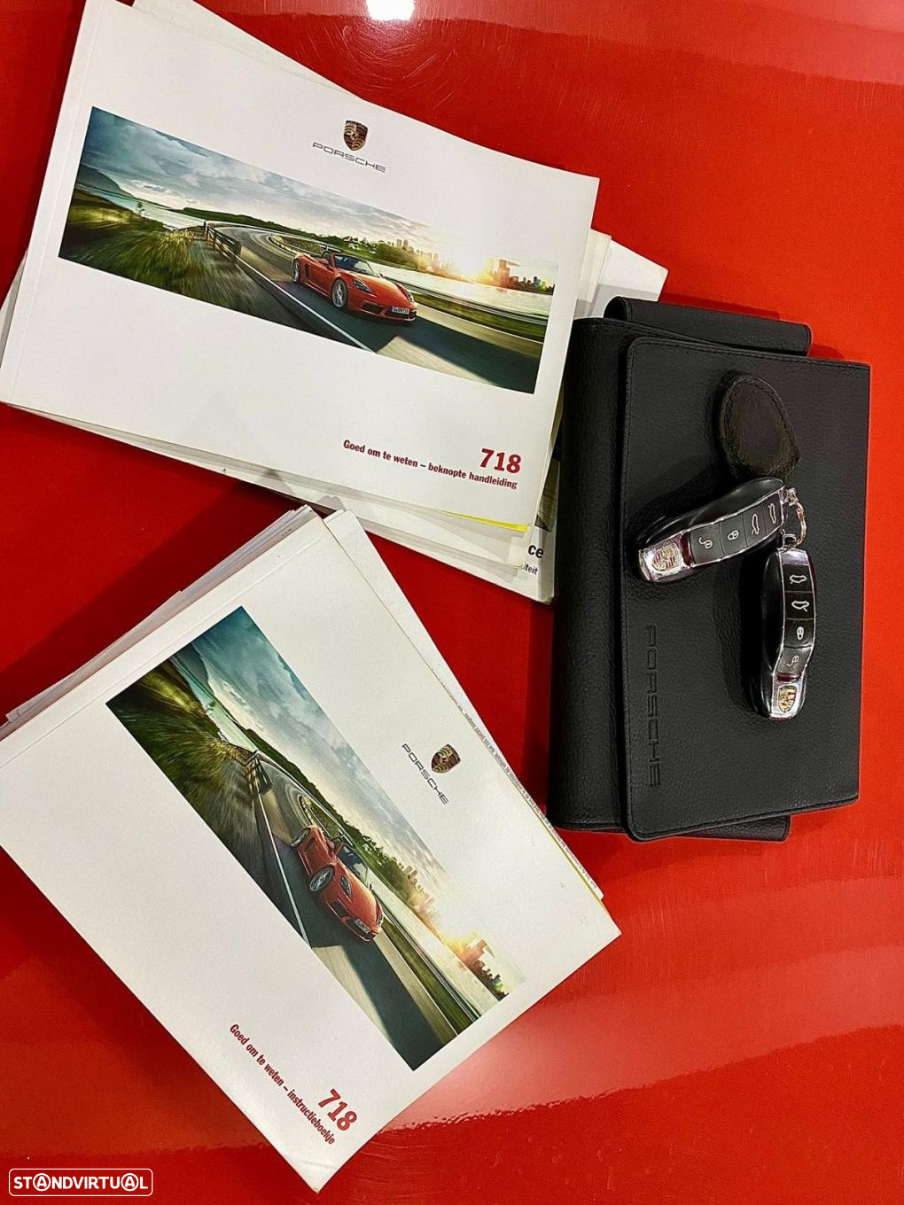 Porsche 718 Cayman 2.0 T - 32