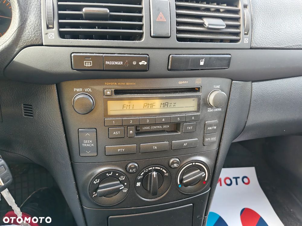 Toyota Corolla 1.8 CE - 23
