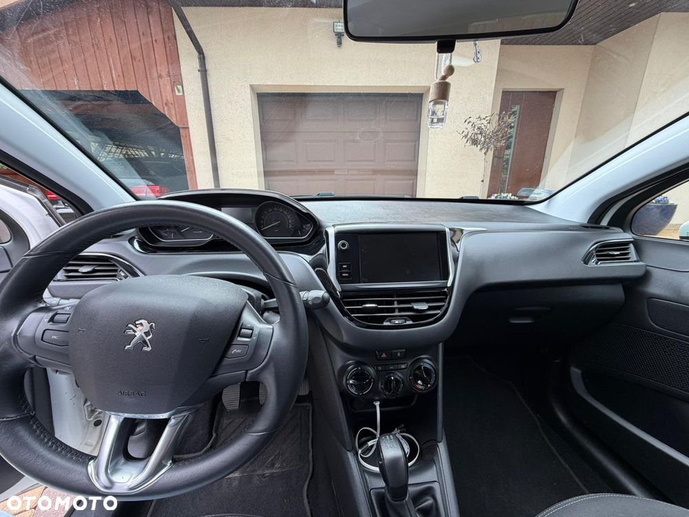 Peugeot 208 PureTech 82 Start & Stop Style - 8