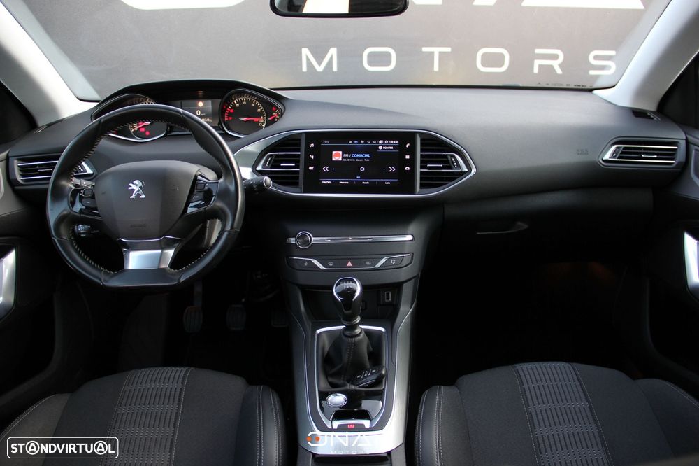 Peugeot 308 PureTech 110 Stop & Start Allure - 17