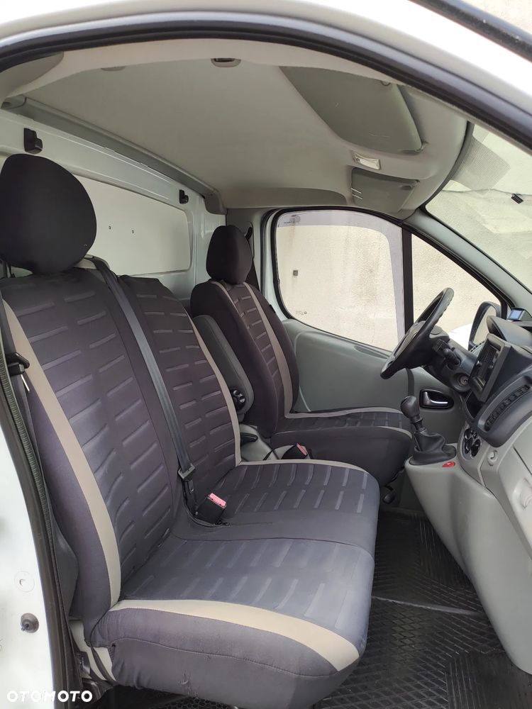 Opel Vivaro L2H2 kamper z łazienka,kuchnia,toaleta - 39