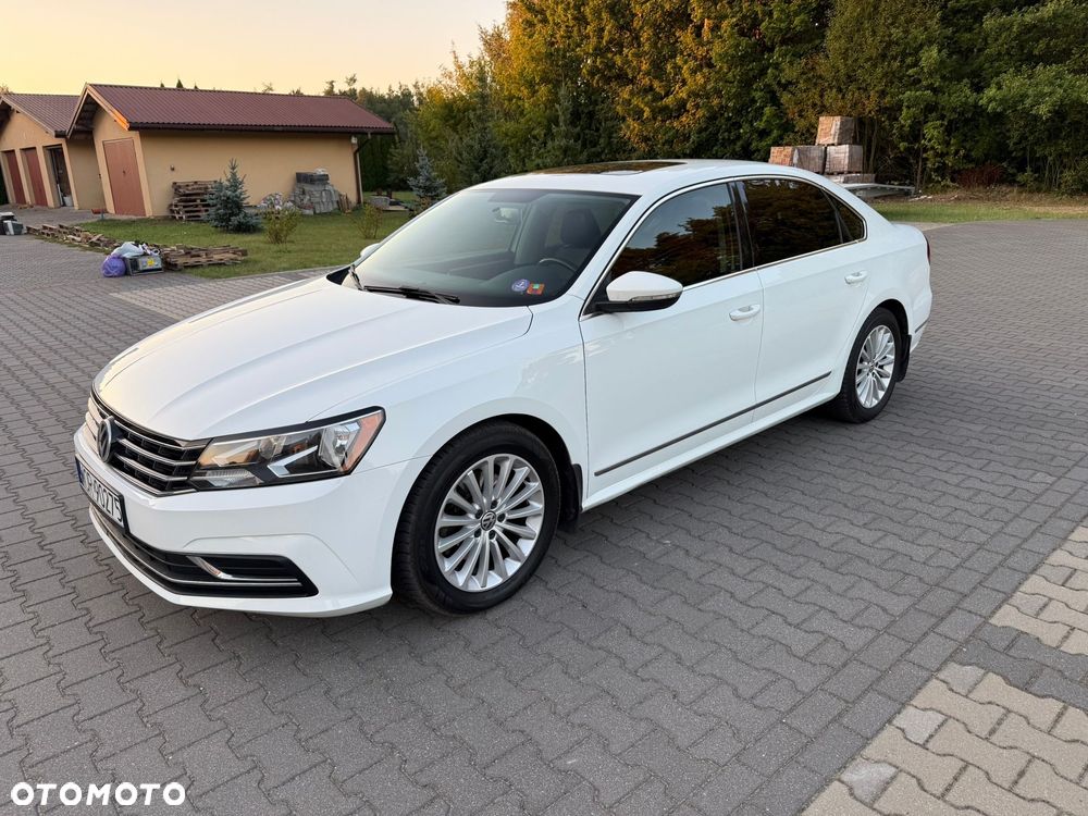 Volkswagen Passat - 13