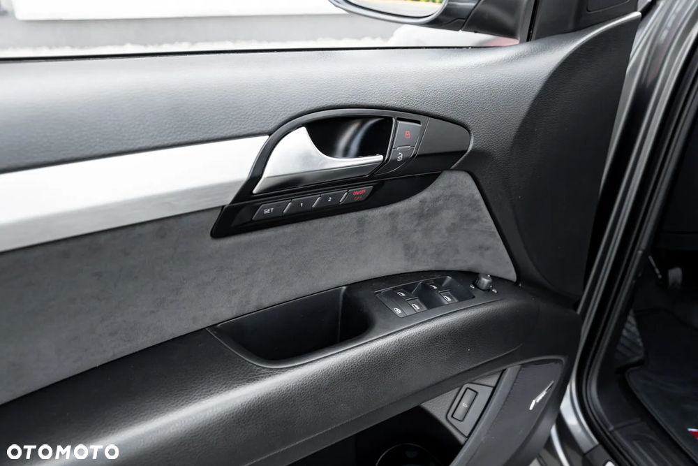Audi Q7 3.0 TDI DPF Quattro Tiptronic - 38