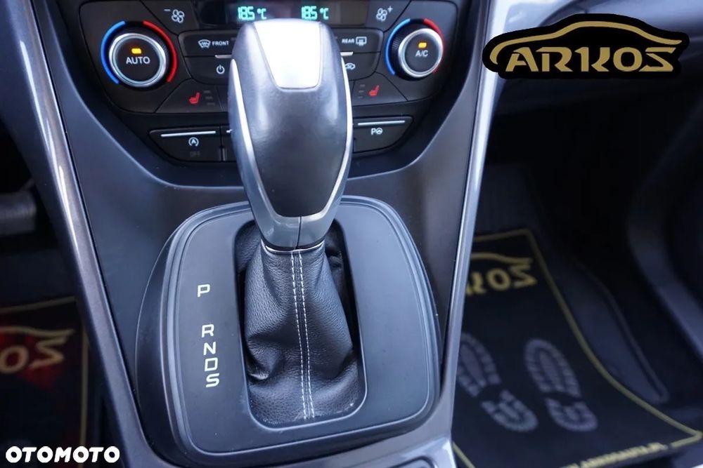 Ford Kuga 2.0 TDCi 4x4 Vignale - 32