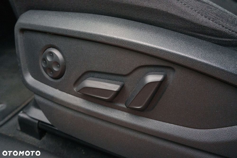 Audi Q5 40 TDI Quattro S tronic design - 14