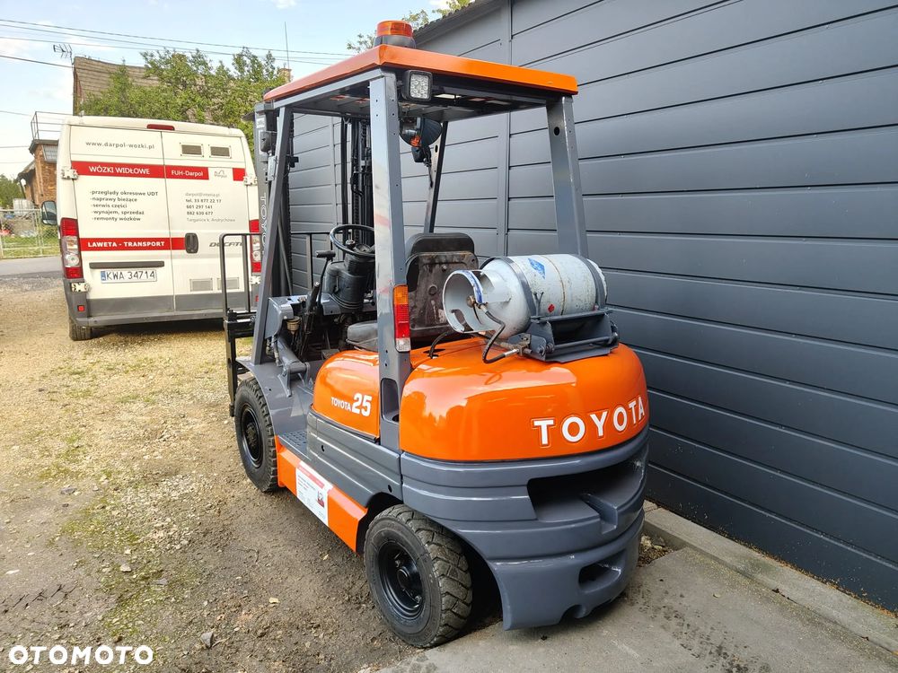 Toyota 6FGF25 - 5