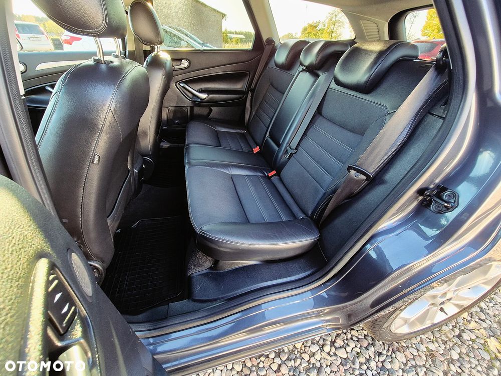 Ford Mondeo - 31