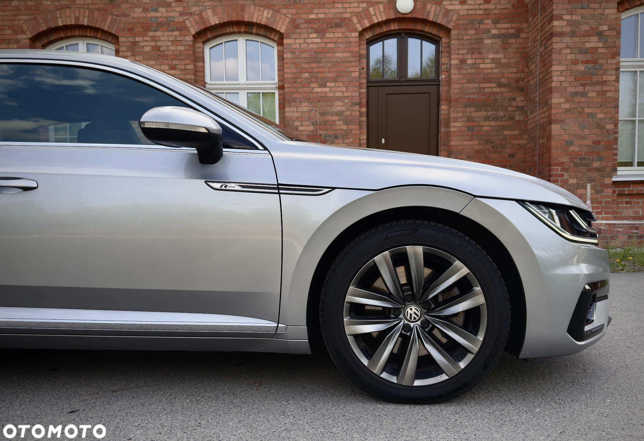 Volkswagen Arteon 2.0 TSI 4Motion R-Line Edition DSG - 2