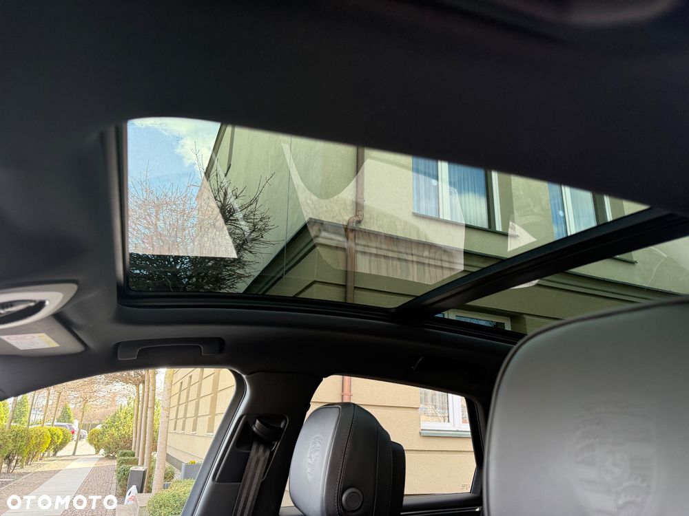 Porsche Macan T - 16