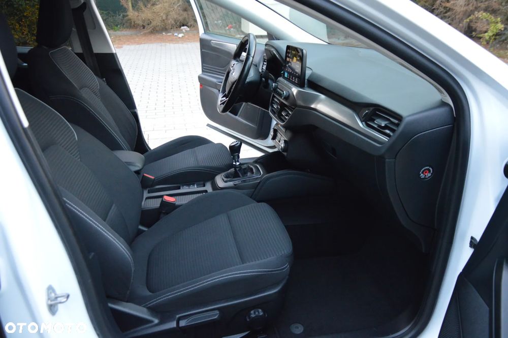 Ford Focus 1.5 EcoBoost STart-Stopp-System TITANIUM - 13