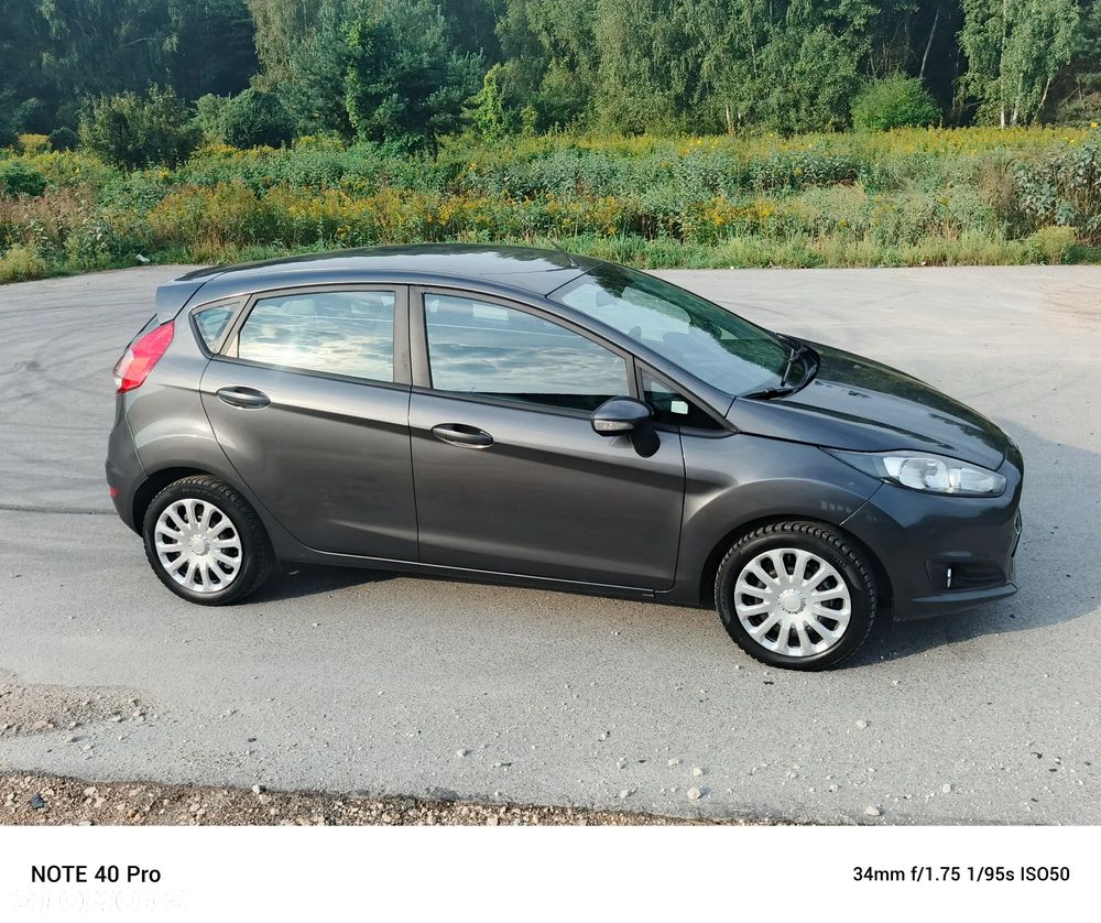 Ford Fiesta 1.5 TDCi Ambiente - 14