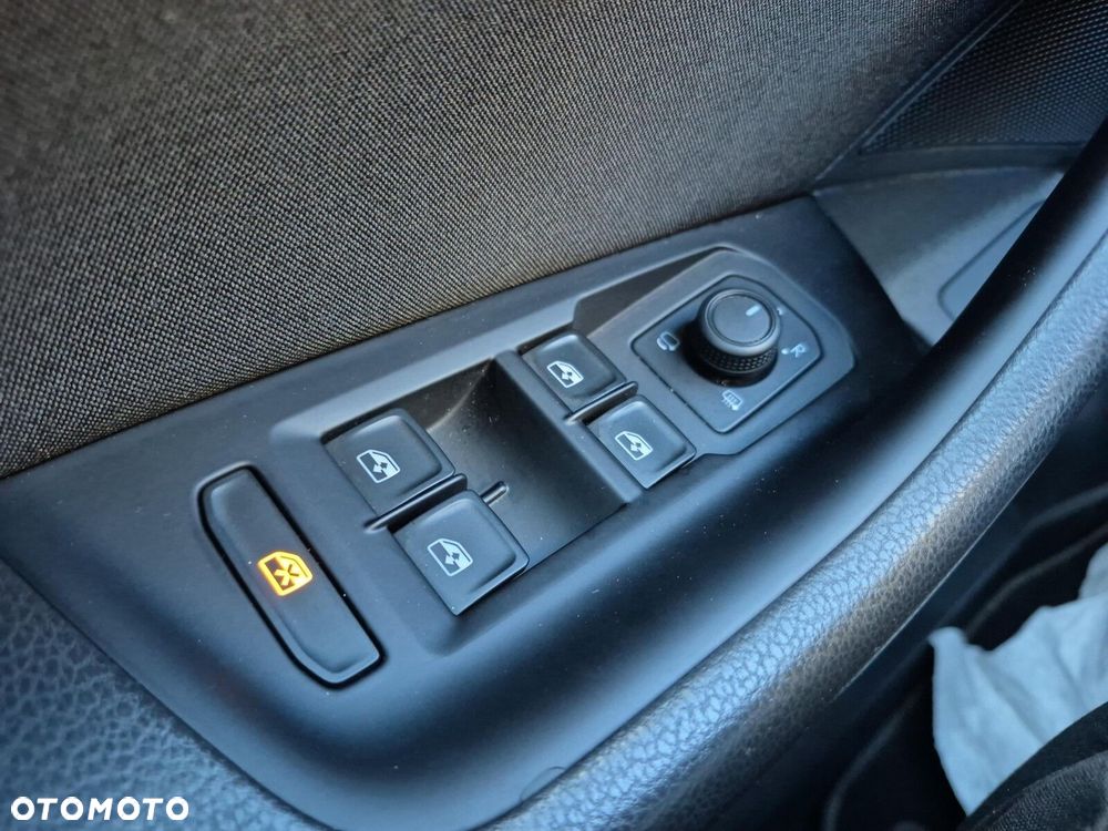 Volkswagen Passat - 21