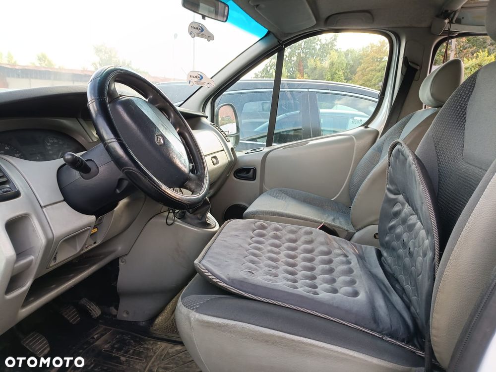 Renault Trafic - 9