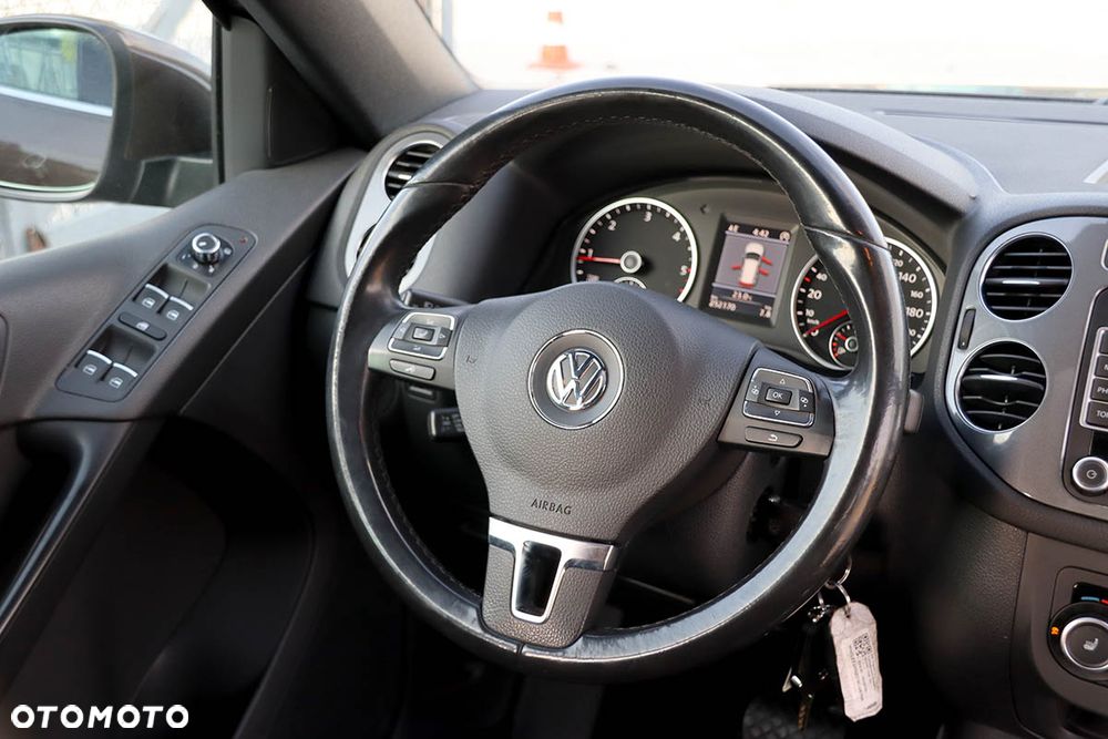 Volkswagen Tiguan 2.0 TDI DPF 4Motion DSG Sport & Style - 32