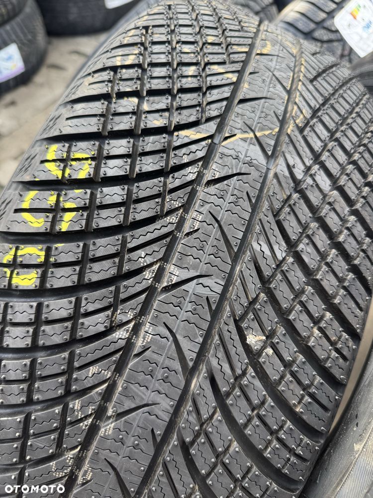Nowe opony zimowe 235/55/19 Yokohama 2 sztuki 2025r - 2
