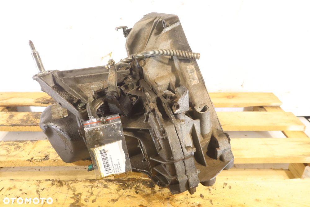 SKRZYNIA BIEGÓW 5 BIEGOWA NISSAN QASHQAI I 1.6 CEJRQ - 4