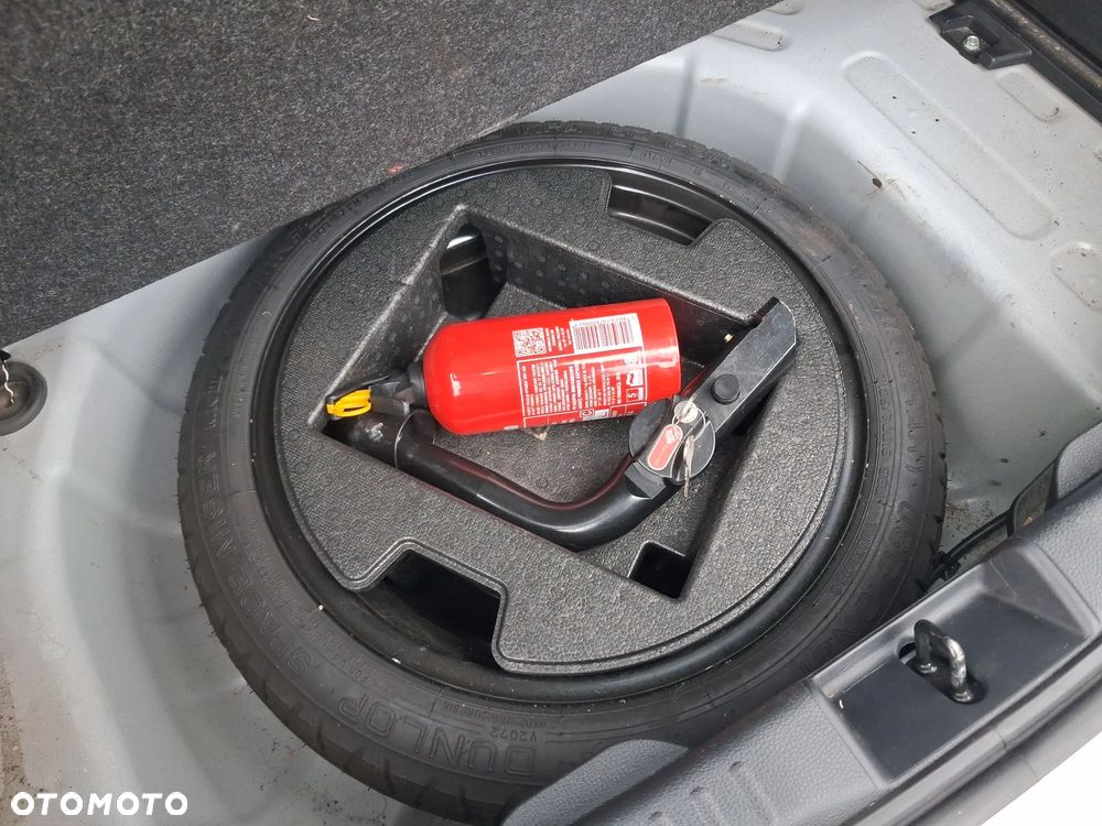 Toyota Yaris 1.5 Comfort - 19
