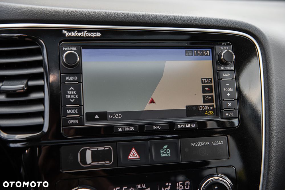 Mitsubishi Outlander - 24
