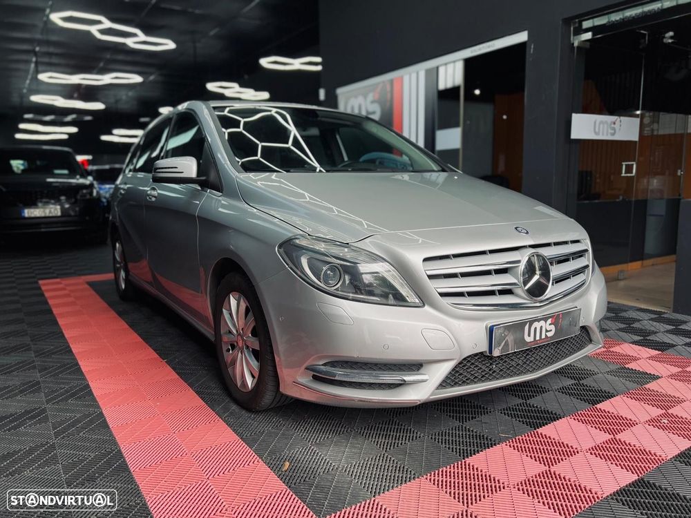 Mercedes-Benz B 180 d Style - 6