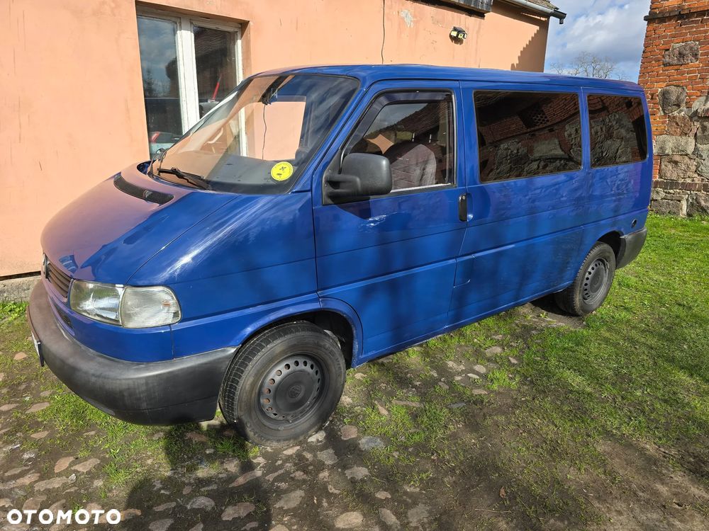 Volkswagen Caravelle Basis / CL - 4