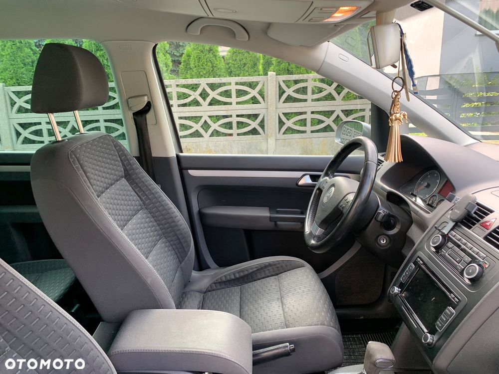 Volkswagen Touran 1.9 TDI DSG Trendline - 14
