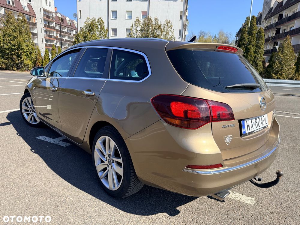 Opel Astra 1.6 SIDI Turbo ecoFLEX Start/Stop Innovation - 12