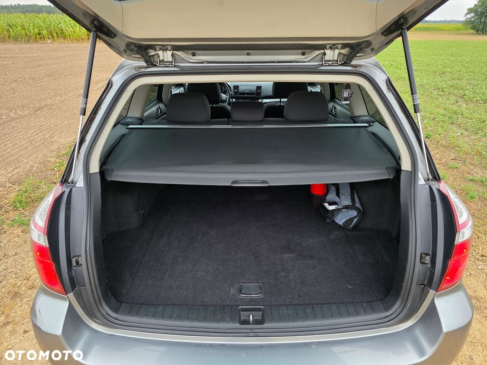 Subaru Outback - 28