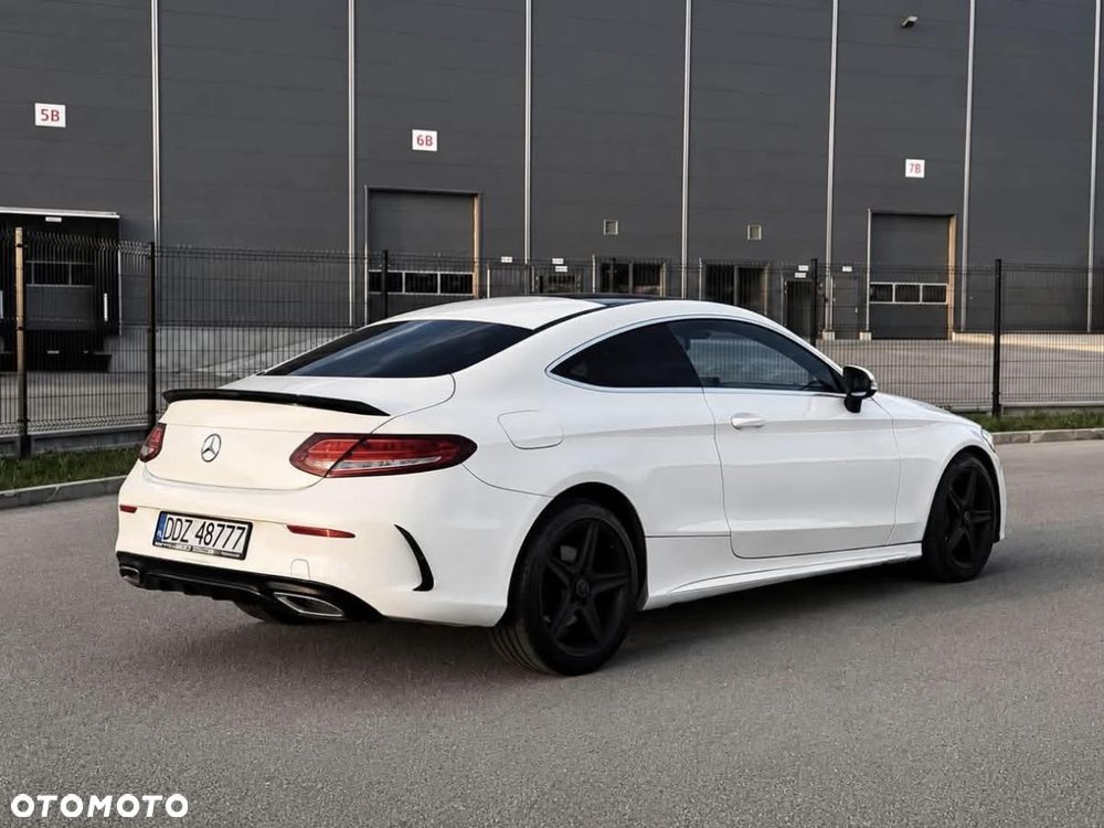 Mercedes-Benz C-Class 2016 photo 2