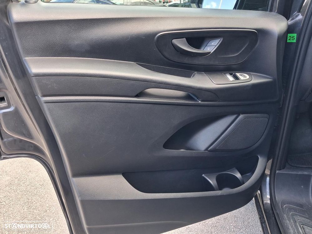 Mercedes-Benz Vito Tourer Compacta Aut. PRO - 8