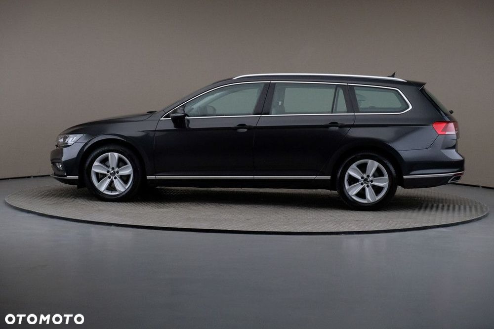 Volkswagen Passat Variant - 4