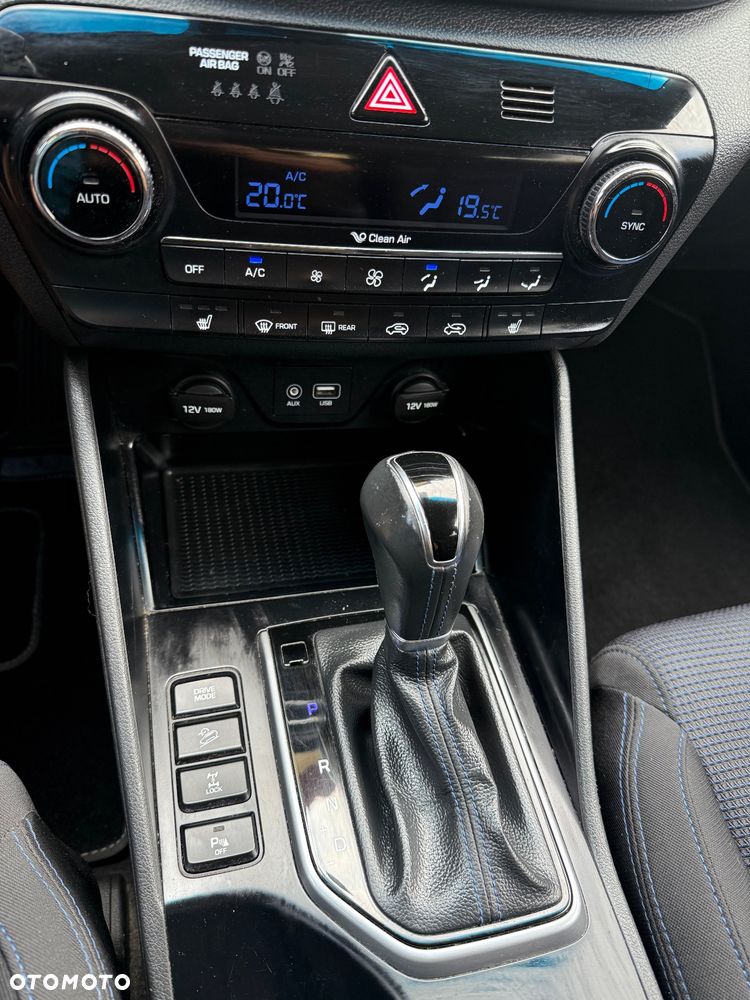 Hyundai Tucson 2.0 CRDi 4WD Automatik Style - 8