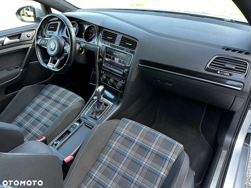 Volkswagen Golf 1.4 GTE Plug-In-Hybrid DSG - 21