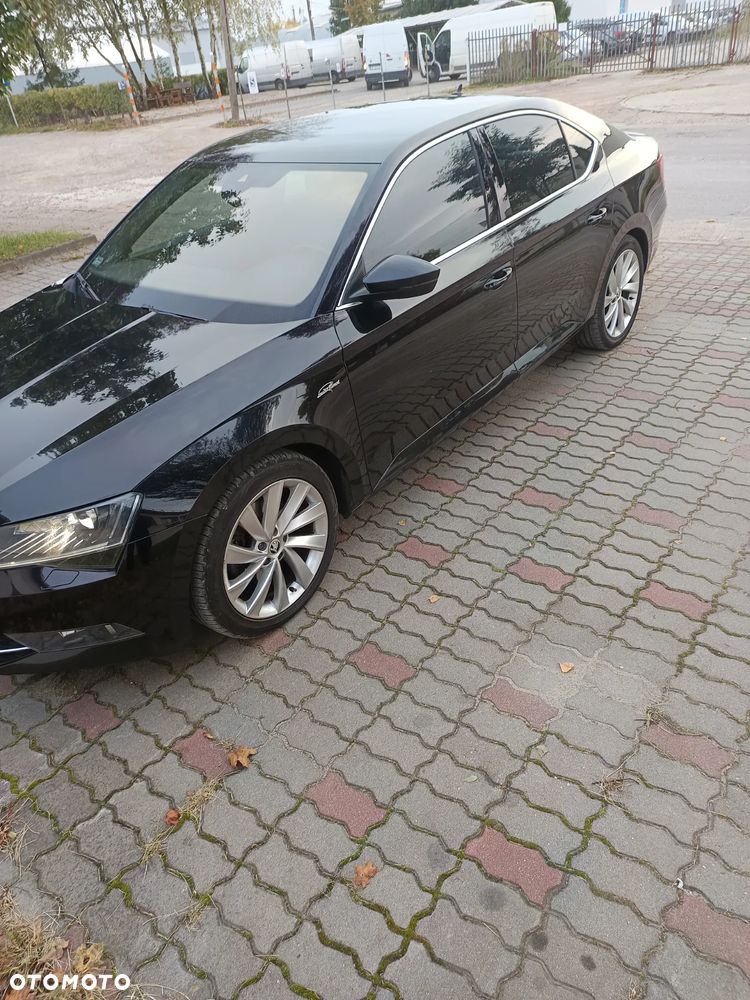 Skoda Superb 2.0 TSI L&K DSG - 31