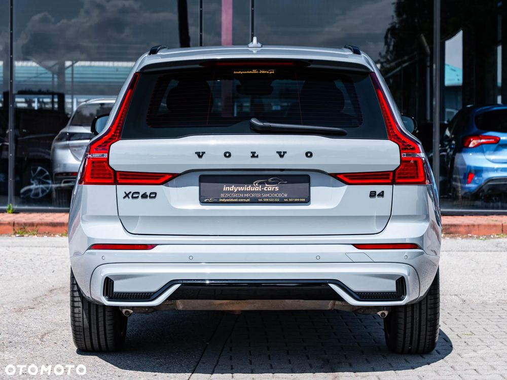 Volvo XC 60 B4 B Plus Dark - 19